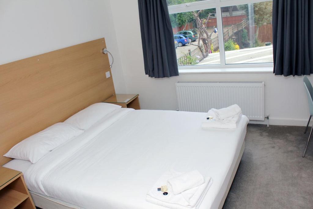 רומפורד Gidea Park Hotel מראה חיצוני תמונה